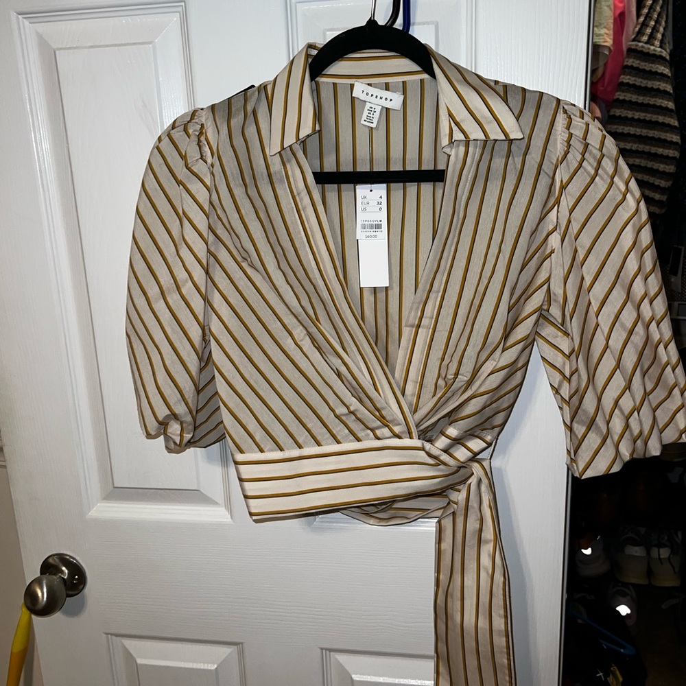 Top shop cropped wrap top, size 0, nwt